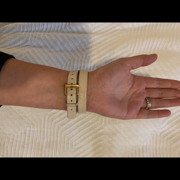 Tory Burch Fitbit holder - Picture 3 of 7